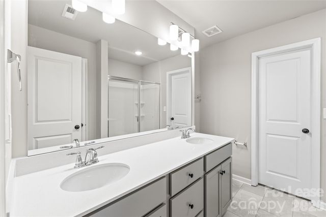 7017 Stoney Wood Lane, Charlotte, NC 28215