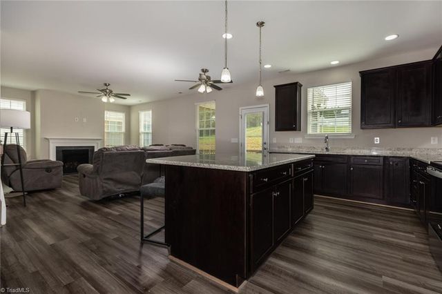 1924 Kippen Drive, Kernersville, NC 27284