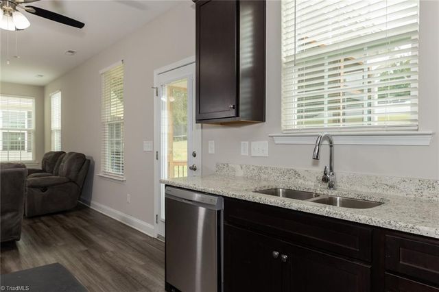 1924 Kippen Drive, Kernersville, NC 27284