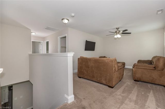 1924 Kippen Drive, Kernersville, NC 27284