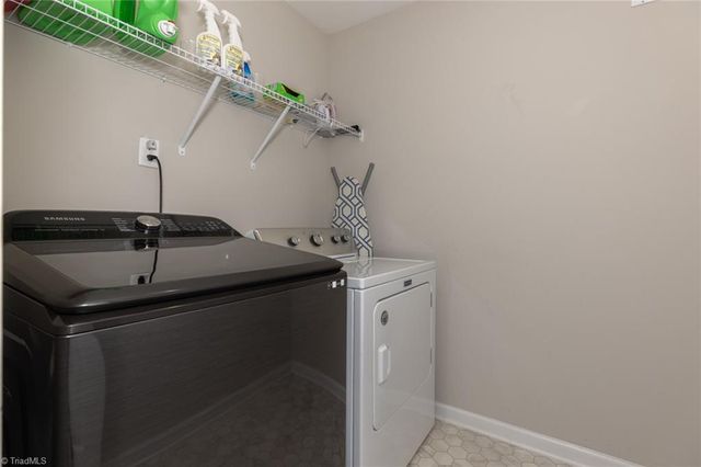 1924 Kippen Drive, Kernersville, NC 27284