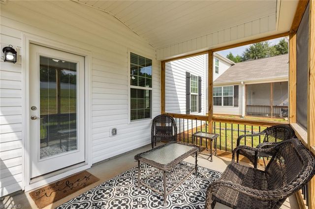 1924 Kippen Drive, Kernersville, NC 27284