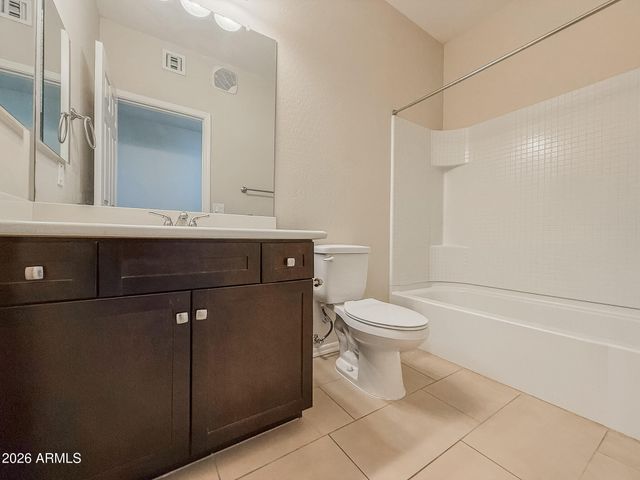 21655 N 36TH Avenue 108, Glendale, AZ 85308
