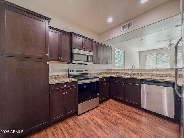 21655 N 36TH Avenue 108, Glendale, AZ 85308
