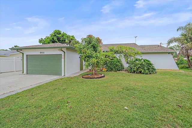 9011 HILOLO LANE, Venice, FL 34293