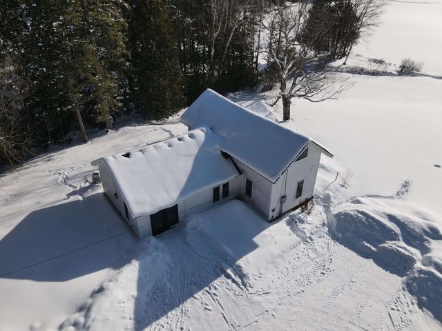 41 Danforth Road, Glover, VT 05839