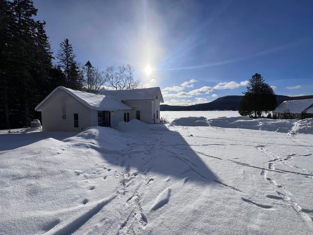 41 Danforth Road, Glover, VT 05839