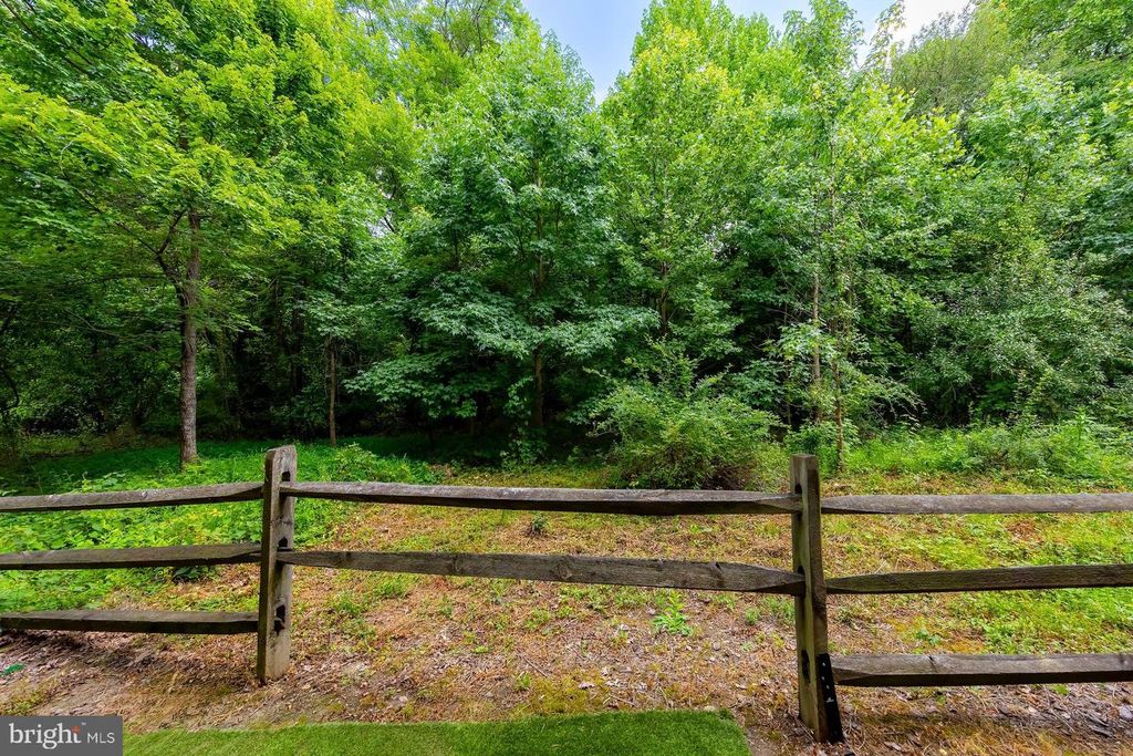 35 GLACIER DR, Berlin, NJ 08009
