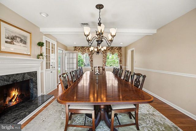 5016 WOODBOX LN, Mechanicsburg, PA 17055