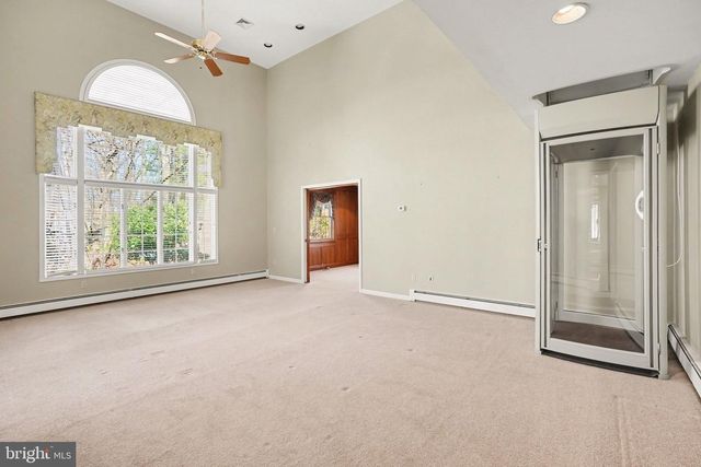 5016 WOODBOX LN, Mechanicsburg, PA 17055