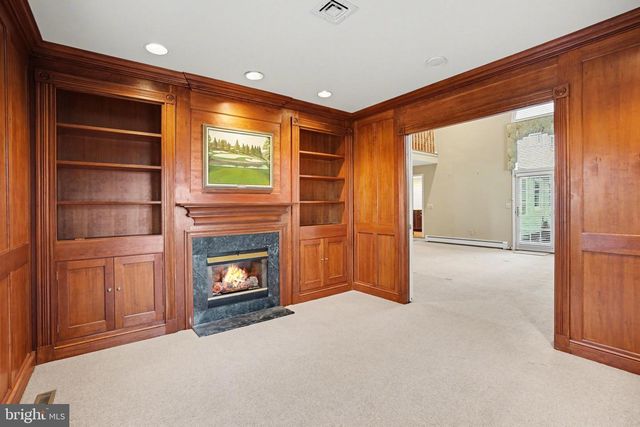5016 WOODBOX LN, Mechanicsburg, PA 17055