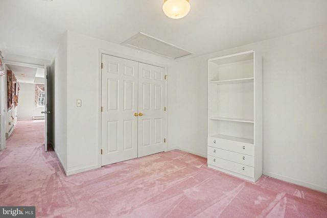 5016 WOODBOX LN, Mechanicsburg, PA 17055