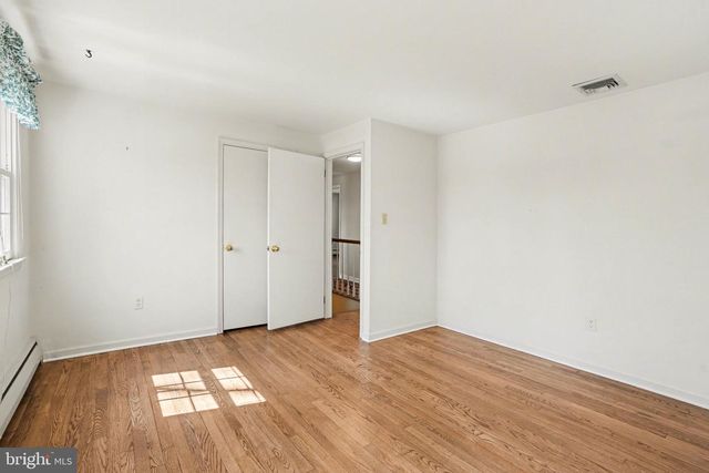 5016 WOODBOX LN, Mechanicsburg, PA 17055