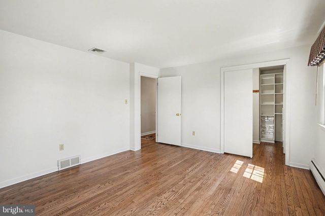 5016 WOODBOX LN, Mechanicsburg, PA 17055