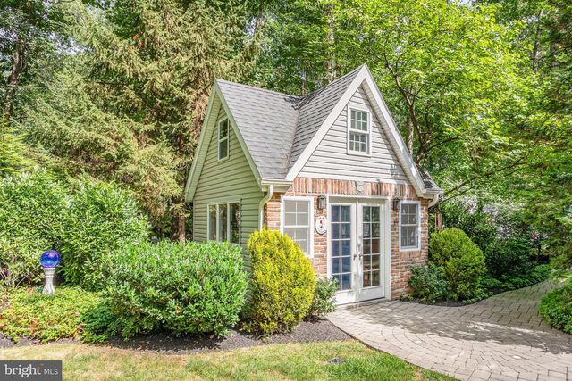 5016 WOODBOX LN, Mechanicsburg, PA 17055