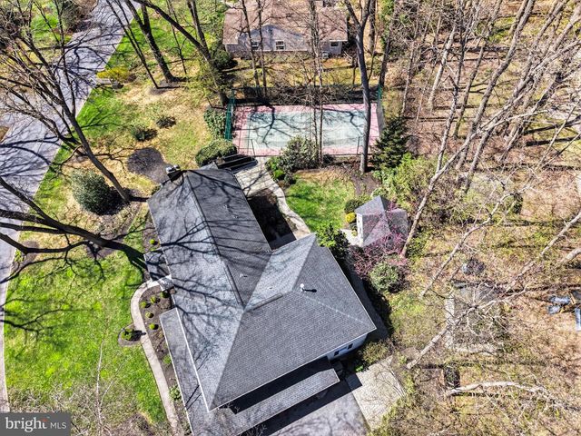 5016 WOODBOX LN, Mechanicsburg, PA 17055