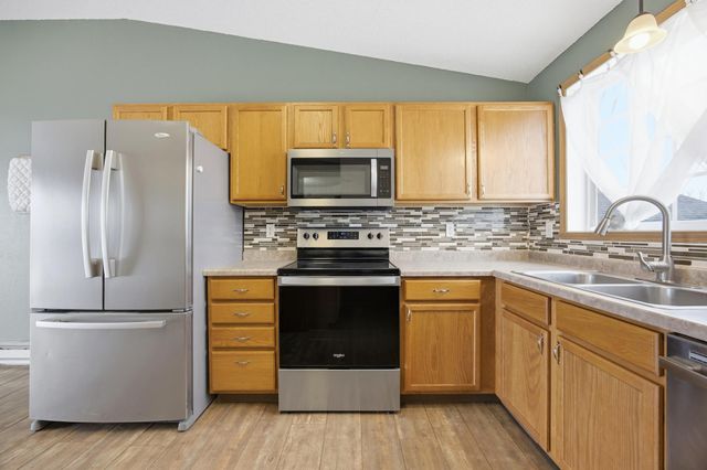 3133 32ND Avenue S, Moorhead, MN 56560