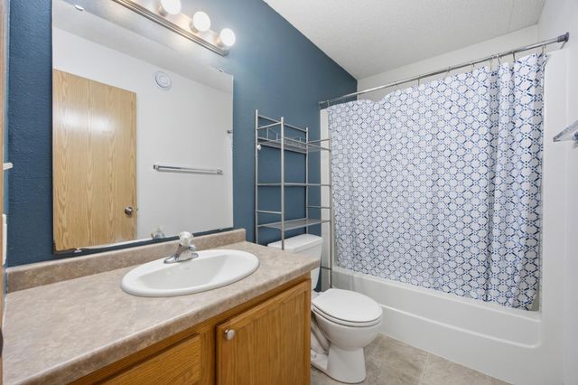 3133 32ND Avenue S, Moorhead, MN 56560