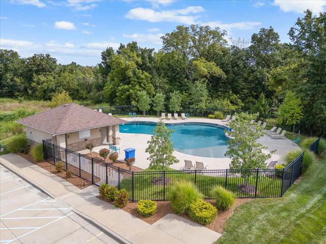 4719 VALHALLA CT, Columbia, MO 65203