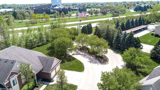 14225 Shadywood Drive, Sterling Heights, MI 48312