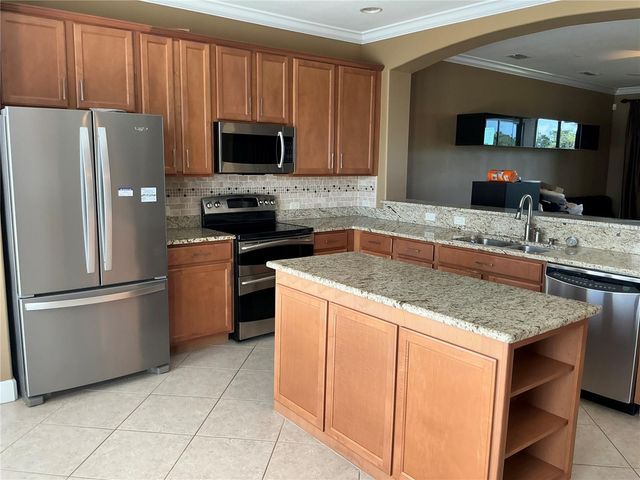 7059 ISLAMORADA CIRCLE, Seminole, FL 33777