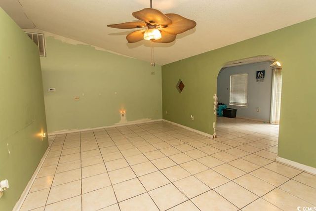 318 Muirfield Rd., Myrtle Beach, SC 29588