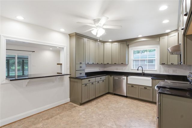 2548 Ehrhart Drive, Springfield, OH 45502