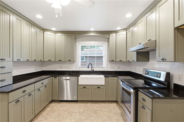 2548 Ehrhart Drive, Springfield, OH 45502