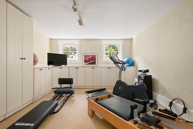 329 W 87th Street, New York City, NY 10024