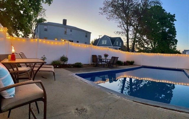 69 Keystone St 1, Boston, MA 02132