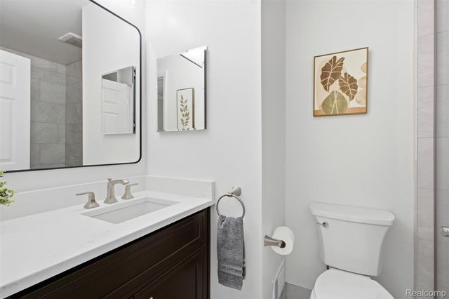 275 Lake Village Drive, Walled Lake, MI 48390