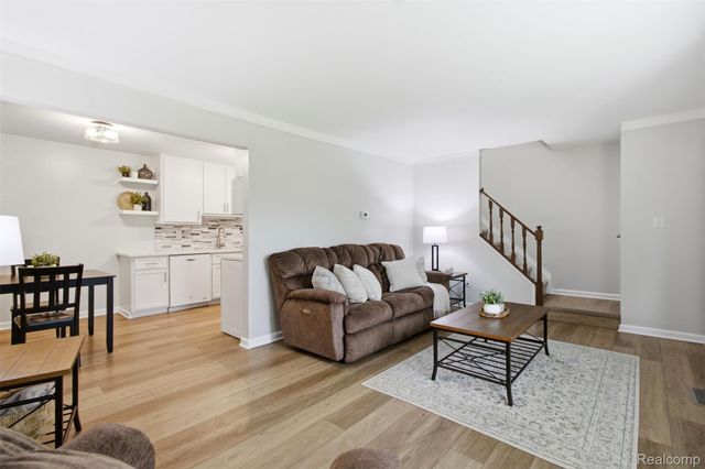 275 Lake Village Drive, Walled Lake, MI 48390