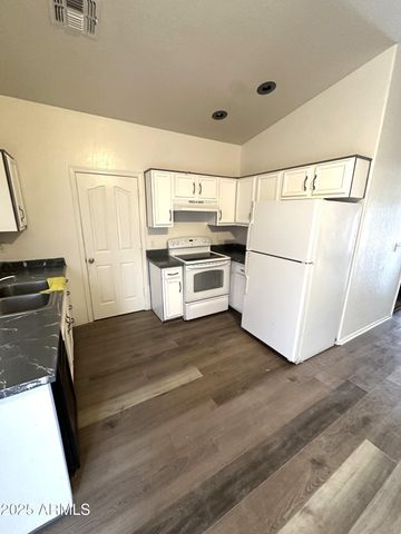 3355 W AGUADERO Drive, Eloy, AZ 85131