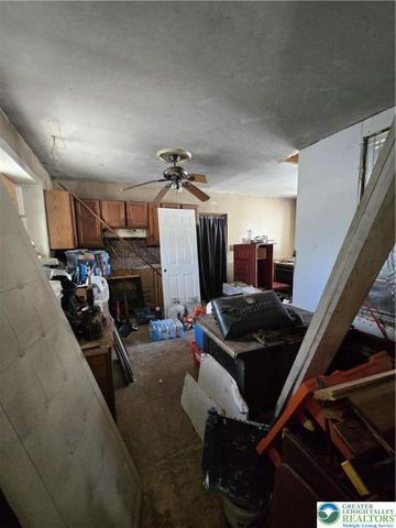 348 Carnation Road, Middle Smithfield Twp, PA 18302