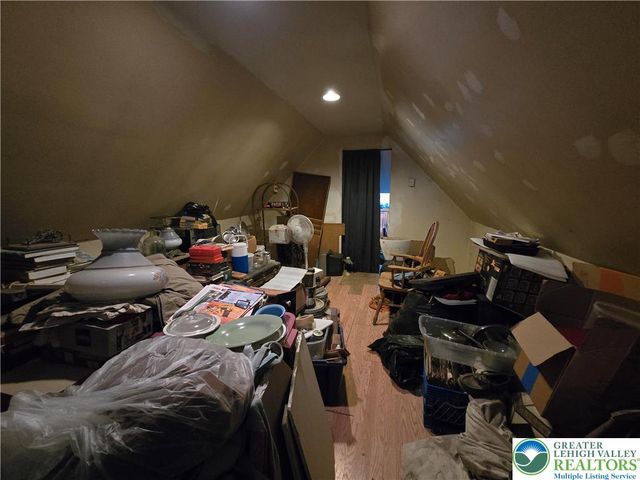 348 Carnation Road, Middle Smithfield Twp, PA 18302