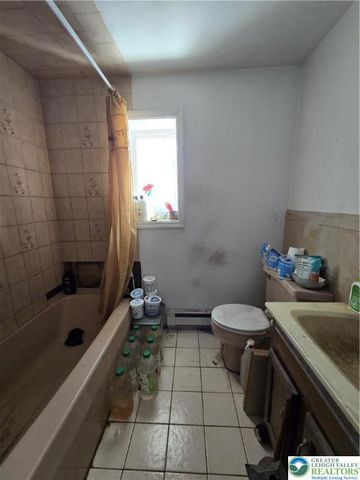 348 Carnation Road, Middle Smithfield Twp, PA 18302