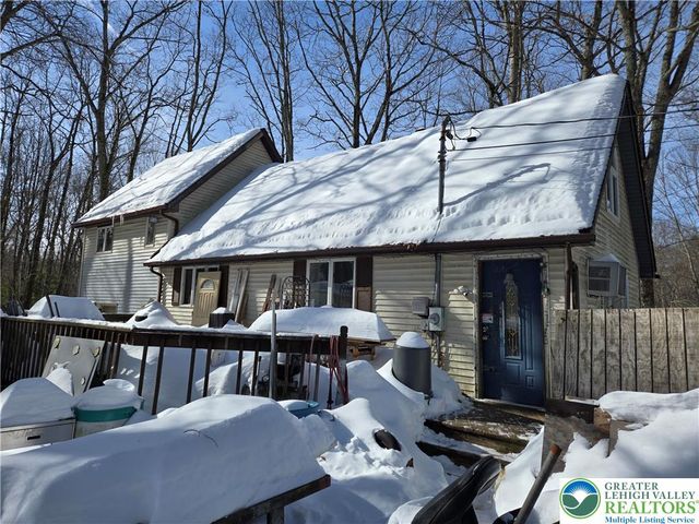 348 Carnation Road, Middle Smithfield Twp, PA 18302