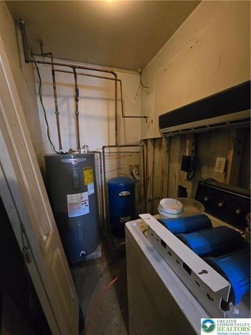 348 Carnation Road, Middle Smithfield Twp, PA 18302