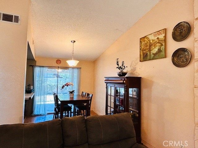 441 Placentia, Perris, CA 92571