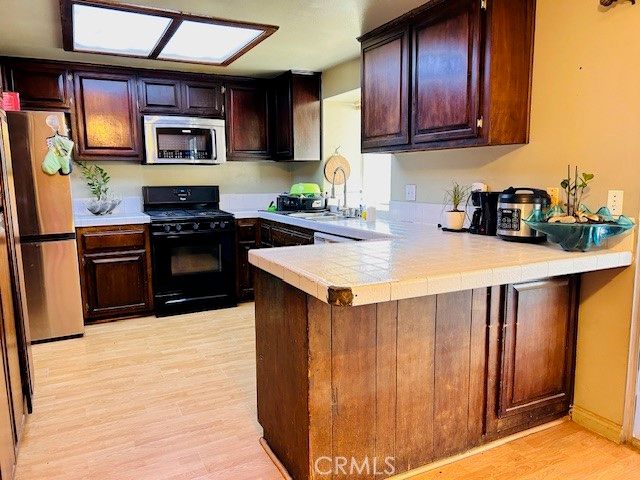 441 Placentia, Perris, CA 92571