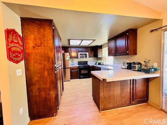 441 Placentia, Perris, CA 92571
