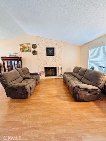 441 Placentia, Perris, CA 92571