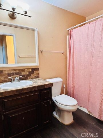 441 Placentia, Perris, CA 92571