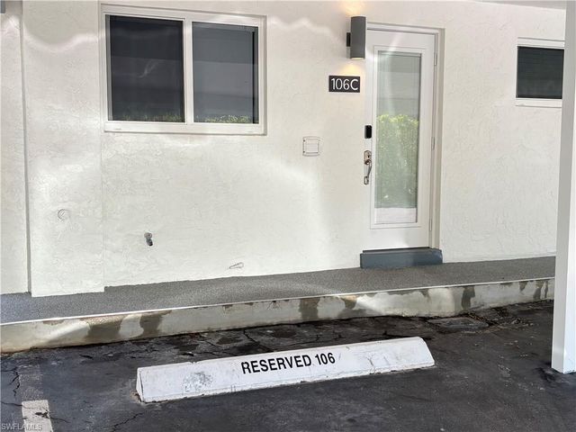 1100 8th AVE S 106C, Naples, FL 34102
