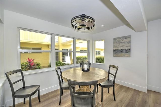 1100 8th AVE S 106C, Naples, FL 34102