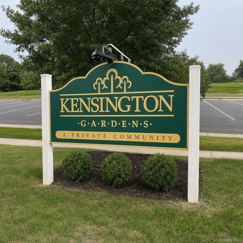 404 Lennox Drive 404, Saint James, NY 11780