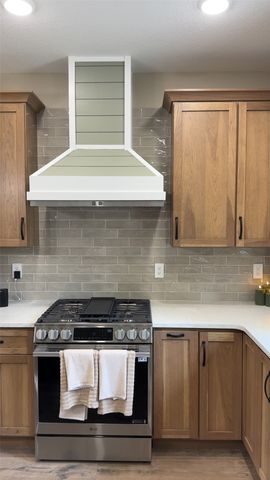 5630 Seminole Valley Trail NE, Cedar Rapids, IA 52411