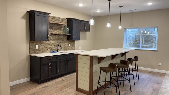 5630 Seminole Valley Trail NE, Cedar Rapids, IA 52411
