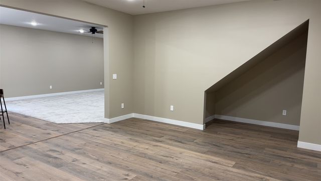 5630 Seminole Valley Trail NE, Cedar Rapids, IA 52411