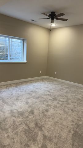 5630 Seminole Valley Trail NE, Cedar Rapids, IA 52411